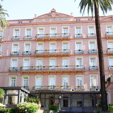 แกรนด์ โฮเต็ล เด อองบาสซาเดอร์ Hotel ม็องตง ภายนอก รูปภาพ