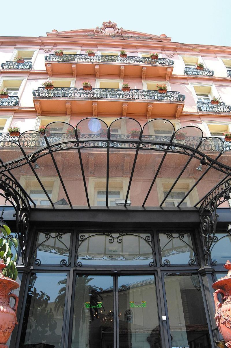 แกรนด์ โฮเต็ล เด อองบาสซาเดอร์ Hotel ม็องตง ภายนอก รูปภาพ