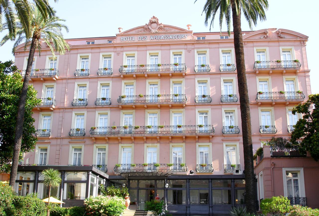 แกรนด์ โฮเต็ล เด อองบาสซาเดอร์ Hotel ม็องตง ภายนอก รูปภาพ